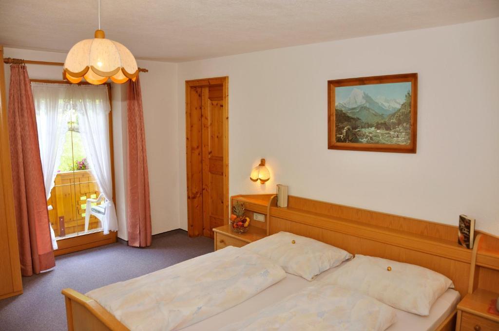 Hotel Haus Alpenruh Sankt Leonhard im Pitztal Habitación foto